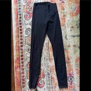 Black Womens lululemon high rise leggings size 4